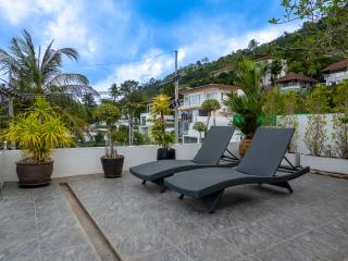 Modern 3br Villa Lom Talay Near Ban Tai Beach - 1