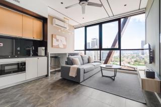 Blueground Kuala Lumpur rooftop pool nr KLCC KUL-6 - 0