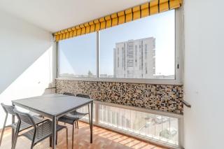 Spacious Apartment for 8 People - Bron Grand Clement - 8