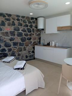 Calma Retreat - Pool & Lodge - 5