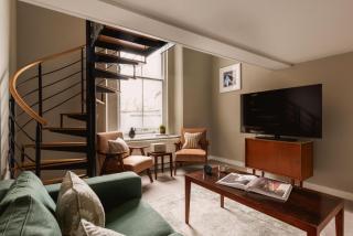 Native Hyde Park - 4