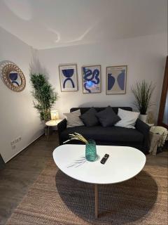 Modern City Apartment for 10 in Hamburg Bramfeld - 7