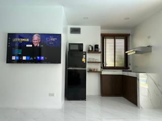 Rungrueng Apartment - 9