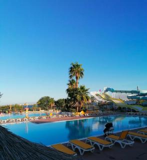 SERENITY 565 au Lac Des Rêves-camping 4 étoiles-mobil home 3ch-6pl-clim-sdb- wc séparé-au calme, belle vue sur le lac, sans vis à vis - 9