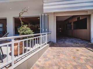 Beachfront property, Victoria Bay, Garden route - 5