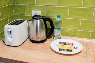 Rynek Jeżycki Studios by BookingHost - 4