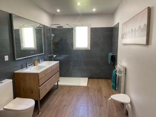 Villa de la Colline - Family friendly holiday home with private pool and secure garden - 6