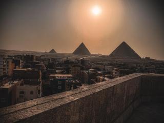 Zoom Pyramids View inn - 7