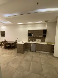 فندق 180 للوحدات السكنيه المفروشة - 0