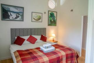 Y Beudy at Coed Melin Aberporth - 4