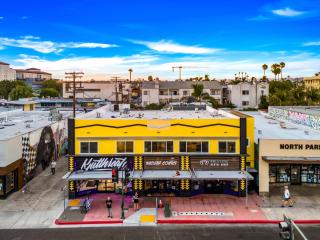 Historic Apartment with Roof Deck in the Heart of North Park - 4