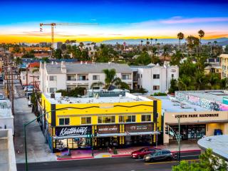 Historic Apartment with Roof Deck in the Heart of North Park - 2