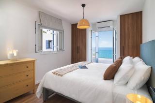 Villa Akroyiali - Seafront Serenity with Shared Pool - 3