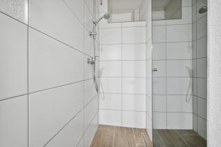 GUENSTIGE Monteurapartments in Metzingen Outlet, Wifi, Smart TV - 7