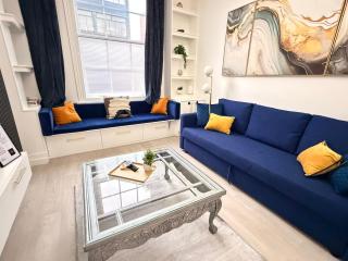 Warstone Suite-Luxury 2-Bedroom Flat, Parking, WiFi, Netflix, Central Location - 7