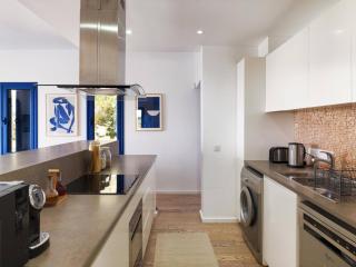 Orchard Villa - Newly refreshed, myconian design villa with infinity pool, close to Profitis Elias and located five minutes away from the heart of Protaras - 2