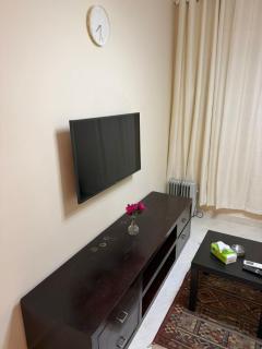 Family Apartment GuestS House - 6