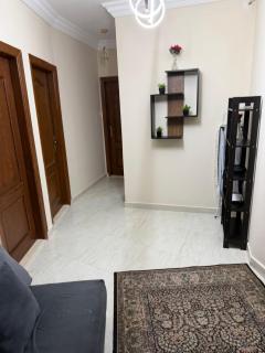 Family Apartment GuestS House - 3