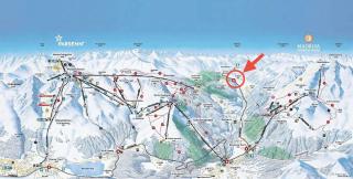 Apartment with Balcony & Mountain View - 8