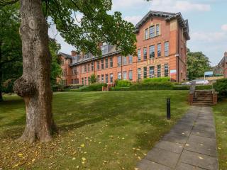 Pass the Keys Old School House - Luxury Family Xmas - Pool Table - 9