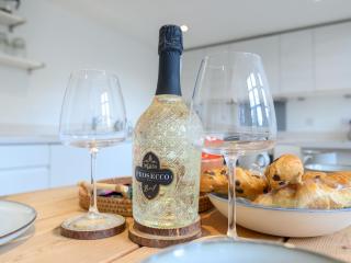 Pass the Keys Old School House - Luxury Family Xmas - Pool Table - 1