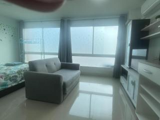Bangsaray Beach Condo B414 บางเสร่ บีช - 2