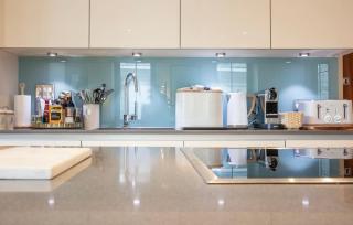 Westminster 2 bed 2 bath apartment with Air-Con - Londra - 2