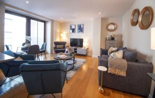 Westminster two bed one bath sleeps 5 with Air-Con - 9