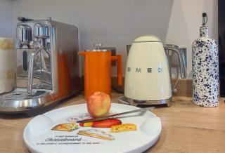 York Superb location 3 storey house free parking - 2