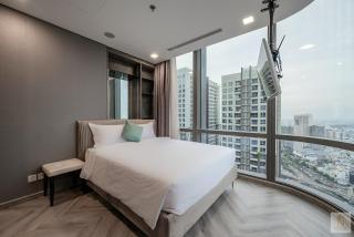 Riverside Skyline Stay at Landmark 81 - 6