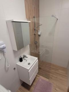 Apartaments Global Office Park - 9