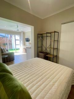 Mossel Bay Self Catering - Near Bayview Centre & Hospital - 4