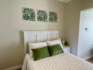 Mossel Bay Self Catering - Near Bayview Centre & Hospital - 3