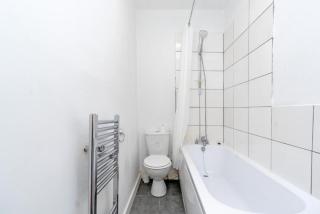 Chandlers Ford -1bedroom with free parking - 1