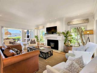 Camps Bay Luxury Family Retreat, Lush & Stylish - 7
