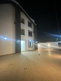 Adenta - Accra Three Bedroom Furnished Apartment - 0