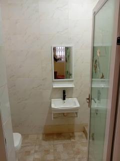 Adenta - Accra Three Bedroom Furnished Apartment - 3