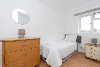 Chandlers Ford 2-bedroom with free parking - 4
