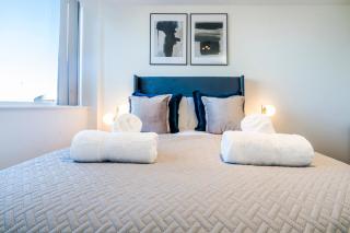 Central Gravesend 1BR, Kitchen, Wi-Fi, Sleeps 2, Parking - 9