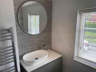 Cottage by the Castle grade II - 2