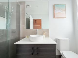 Spacious Family Home 4B2B in Browns Plains - 7