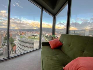 Bright luxurious flat with stunning view workspace - 4