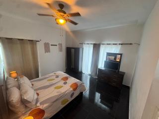 Modern 3-Bedroom Apartment with Pool - 3