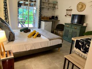 L Atelier de Nos Rêves-Piscine et lagon - 2