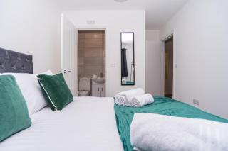 Maple - Telford House - With Parking - 6