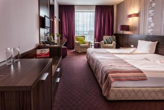 Family Hotel - Restaurant Ring - 9