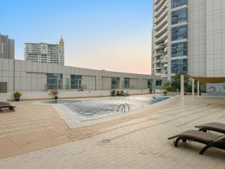 FIRST CLASS 2BR Breathtaking Marina Views - 1