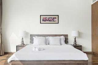 VayK - Spacious 2BR in JLT with Marina Views - 1