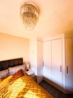 Modern House in Northampton - 3