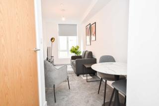 Modern & Bright 1BED Flat in Central Sheffield - 2